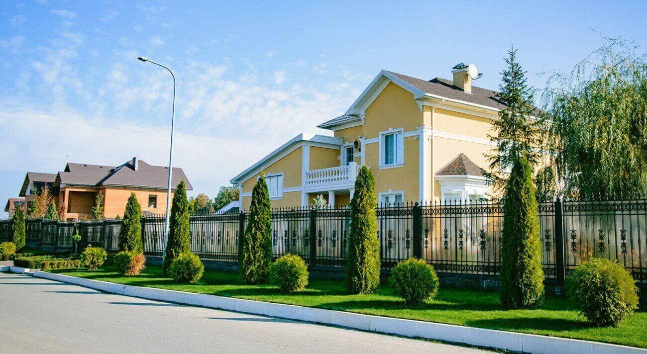 Галерея